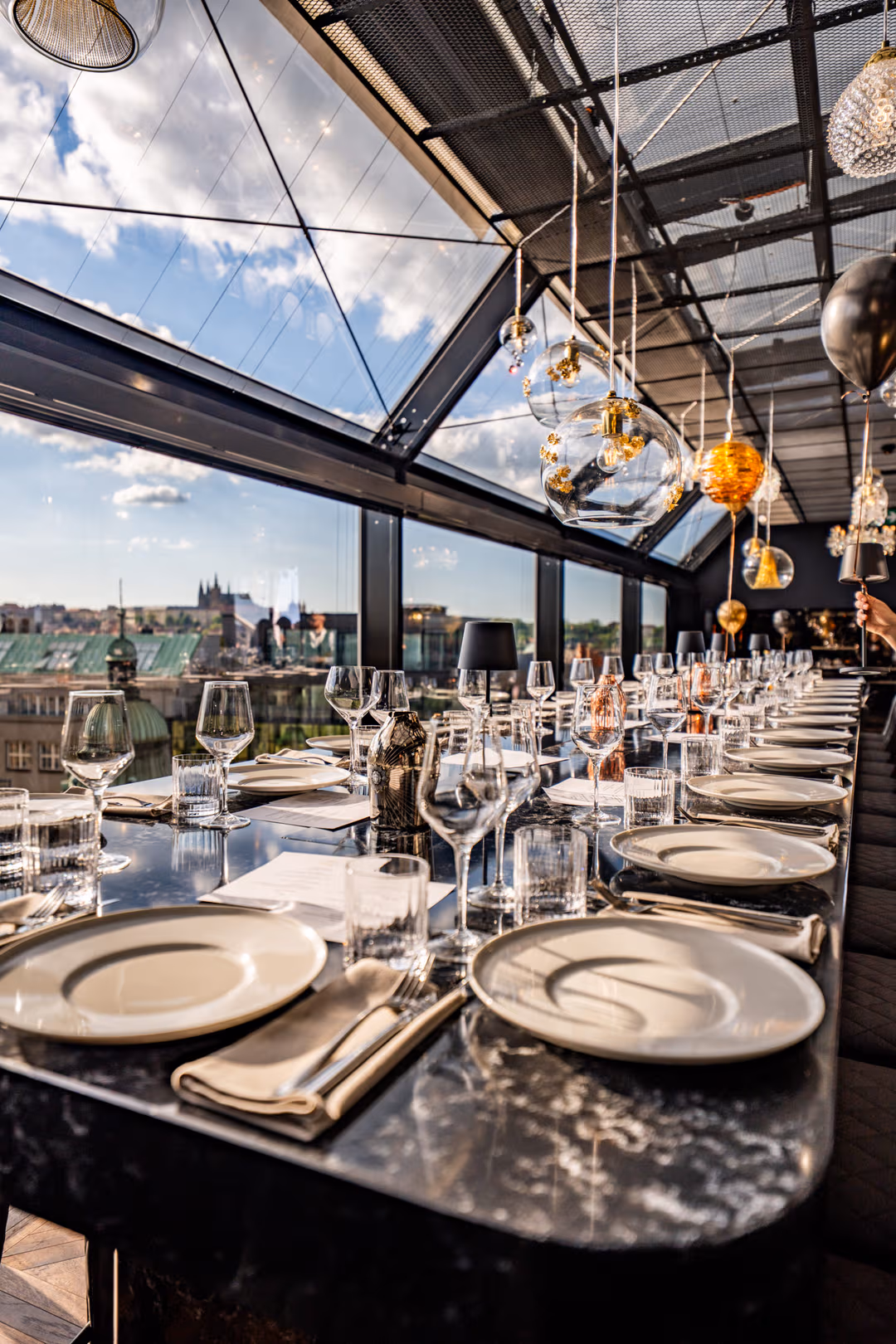 FLYVISTA_CHAMPAGNE-12-scaled